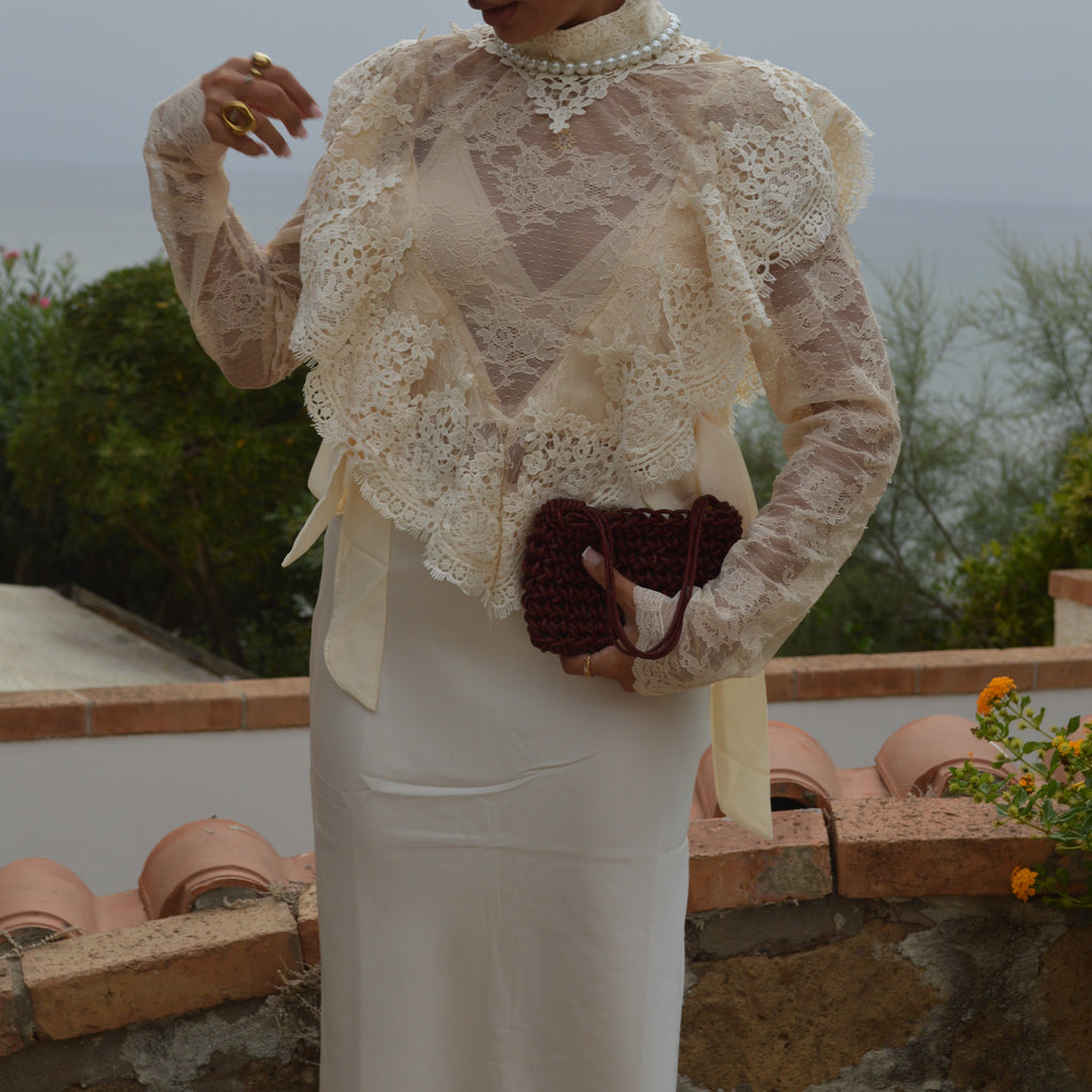 LACE BLOUSE