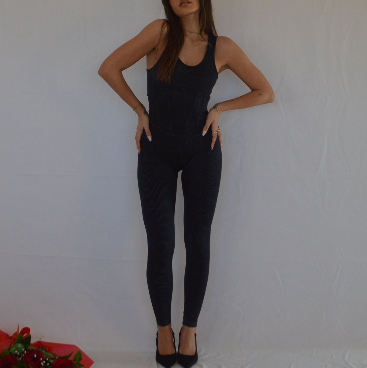 SLEEVELESS SUIT