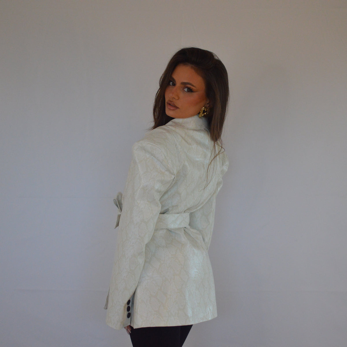 SNEKY JACKET